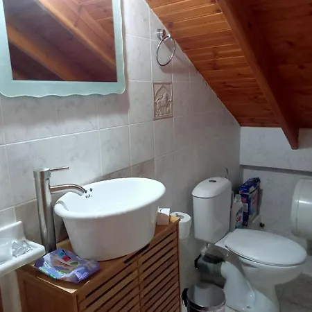Mantemi House