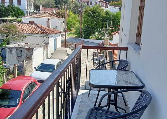 Mantemi House Apartment Loutraki (Skopelos)
